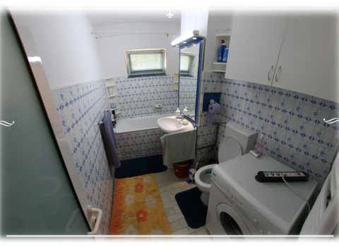Appartamento 5 - bagna grande con vasca