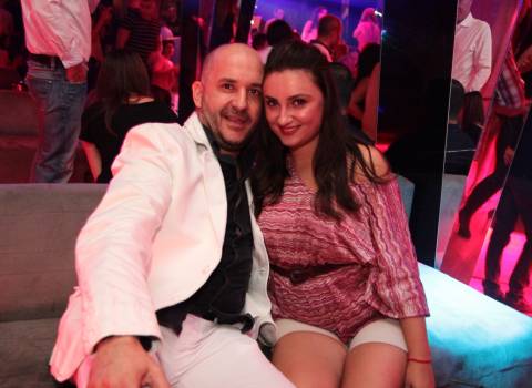 Fighe bellissime in discoteca a Timisoara