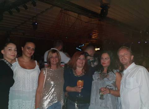 1-09-2018 Cerca donne MILF in Romania foto