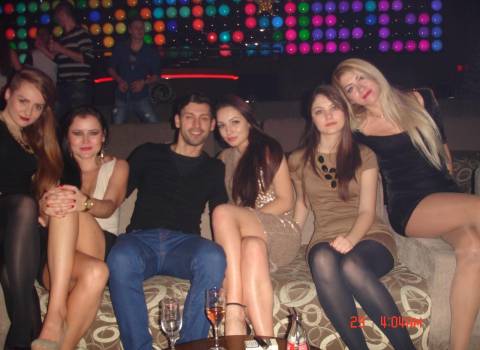 12-2013 Vacannza divertente con belle ragazze in Romania