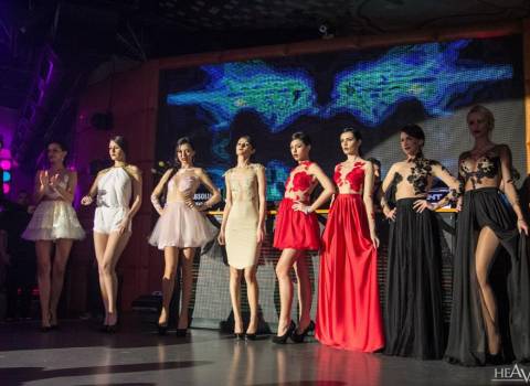 Sfilata di moda in Romania con belle ragazze modelle 1-03-2014
