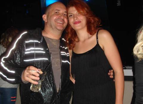Come rimorchiare delle belle ragazze nelle discoteche della Romania 10-05-2014 