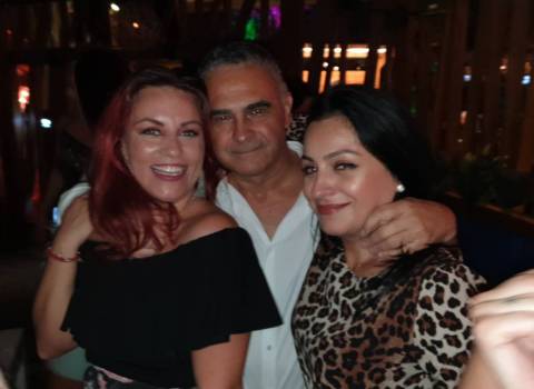 Donne modelle mature da conoscere in discoteca in Romania 7-09-2019