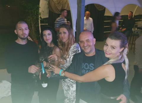 7-07-2018 Divertimento sicuro in Romania foto con belle ragazze