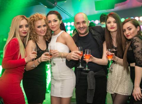 Vacanza divertente con belle donne in Romania 14-02-2014