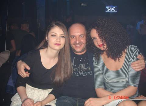 Vacanza divertente con il dottor Mario e belle ragazze rumene 3-05-2014