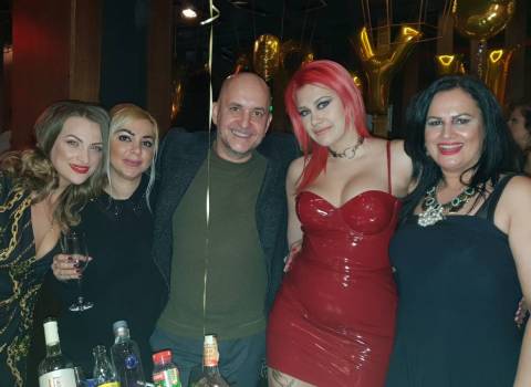 31-12-19 Come festeggiare in Romania a Capodanno con belle ragazze?