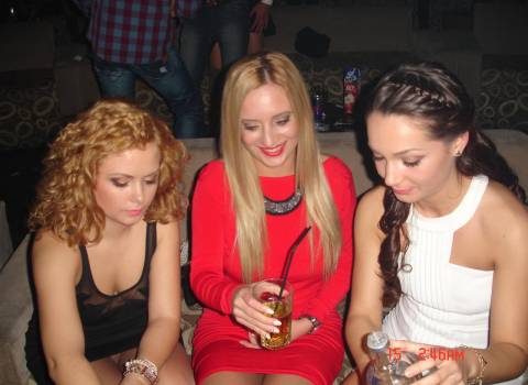 Festa con belle ragazze in discoteca in Romania 14-02-2014