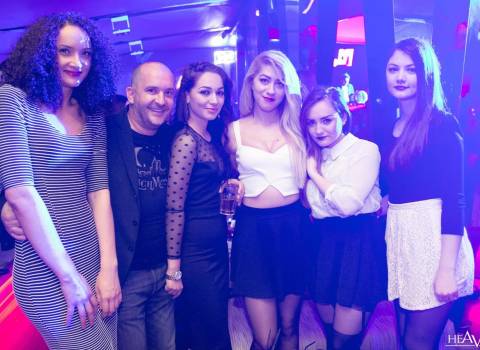 Grande festa con belle ragazze in discoteca, in Romania 3-05-2014