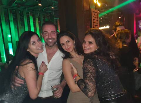 Dove organizzare Compleanno in Romania con belle ragazze 25-01-2020