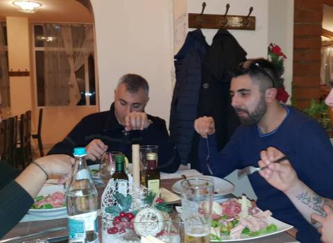 29-12-2018 Tavolo al ristorante italiano a Capodanno con dei italiani