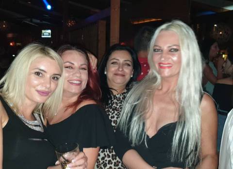 Come trovare donne modelle mature in Romania 7-09-2019