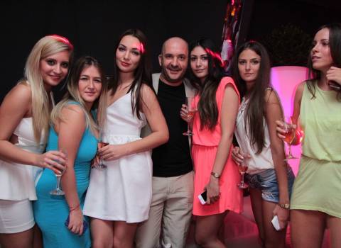 Le belle ragazze rumene sempre da Mario