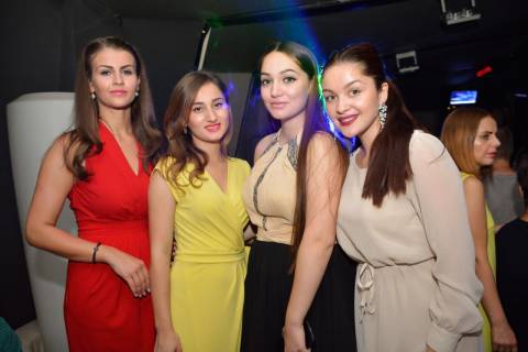 Trova ragazze rumene Trova ragazze rumene