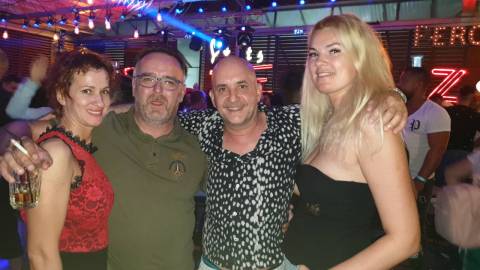 5-07-2019 Compleanno in Romania con belle ragazze rumene da conoscere