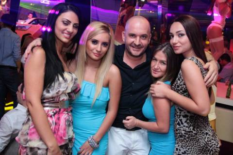 Dove si puo' conoscere facile belle ragazze in Romania