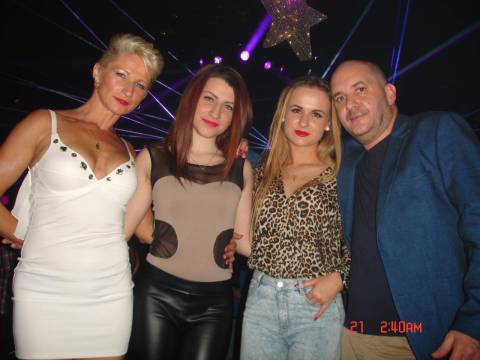 Vacanza di Natale 2014 con belle ragazze, discoteche in Romania