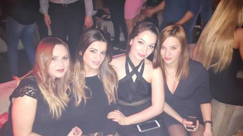 Organizzare festa in Romania nel 2016 con bellissime ragazze