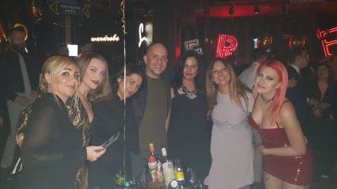 Dove organizzare serata in Romania per festeggiare Capodanno 2019 con belle donne?