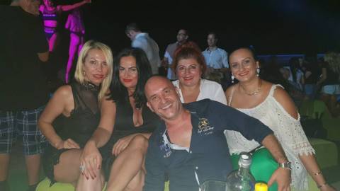 11-08-2018 Divertimento sicuro in Romania, organizzare serate con belle ragazze mature